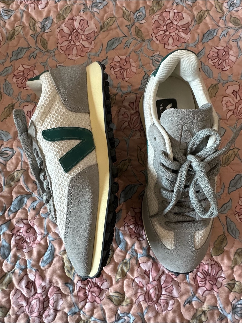 Veja Rio Branco Hexa Mesh Women’s Sneakers – Grey & White Size 5